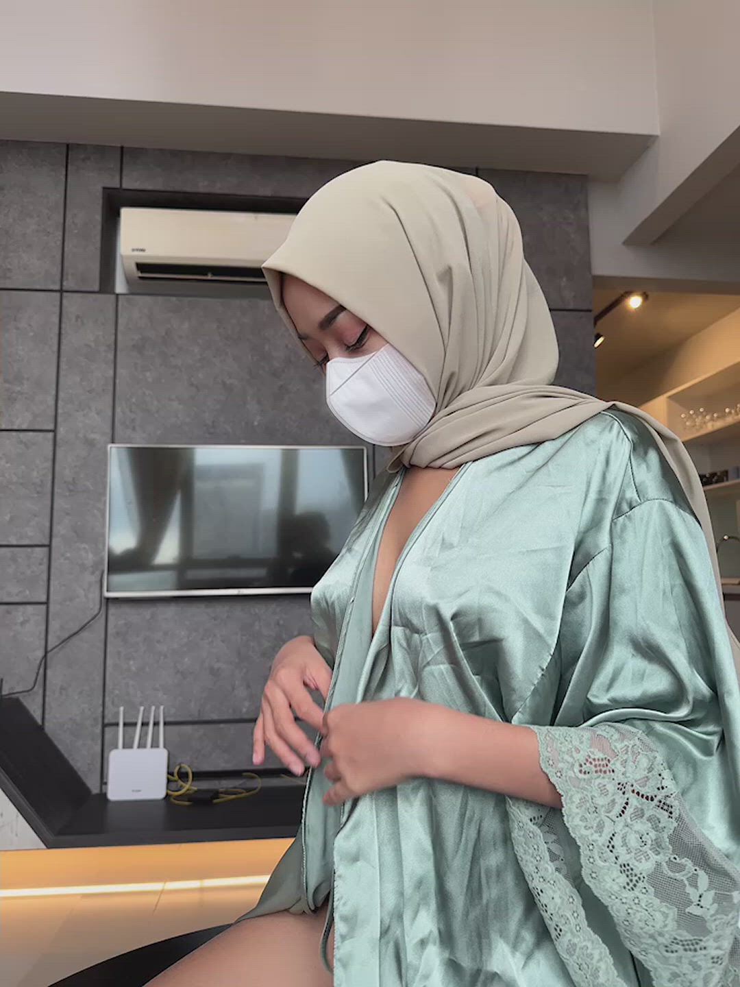 Asian porn video with onlyfans model hijabsyalifah <strong>@syalifah</strong>