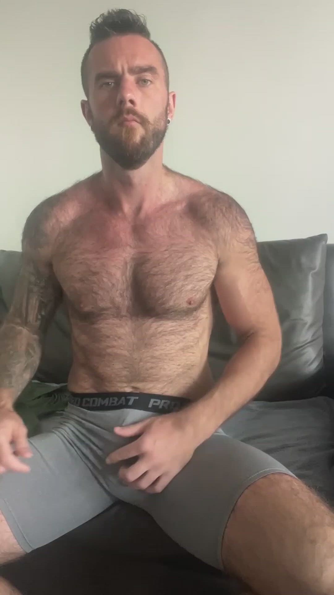 Big Dick porn video with onlyfans model hairybearconnor <strong>@bigirishconor</strong>