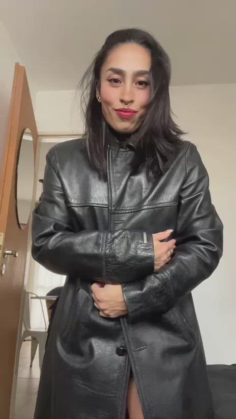 Femdom porn video with onlyfans model hasnna <strong>@hasnna</strong>