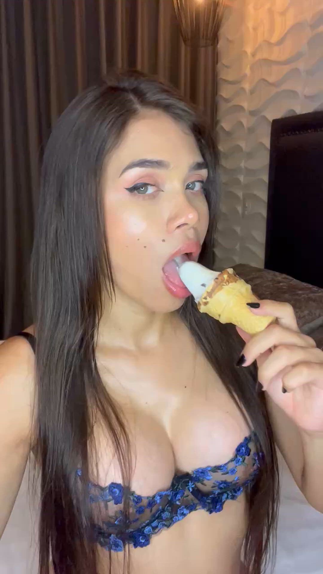 Blowjob porn video with onlyfans model samanthacosplayer <strong>@sam_cosplayer</strong>